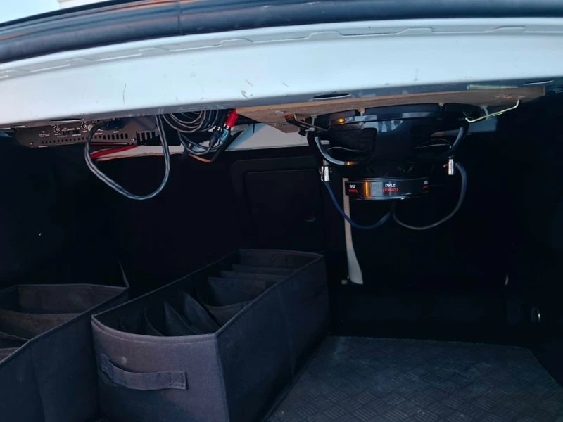 Mercedes-Benz CLA 250 * CARFAX * ЦЕНА ДО БГ, снимка 10 - Автомобили и джипове - 53197266