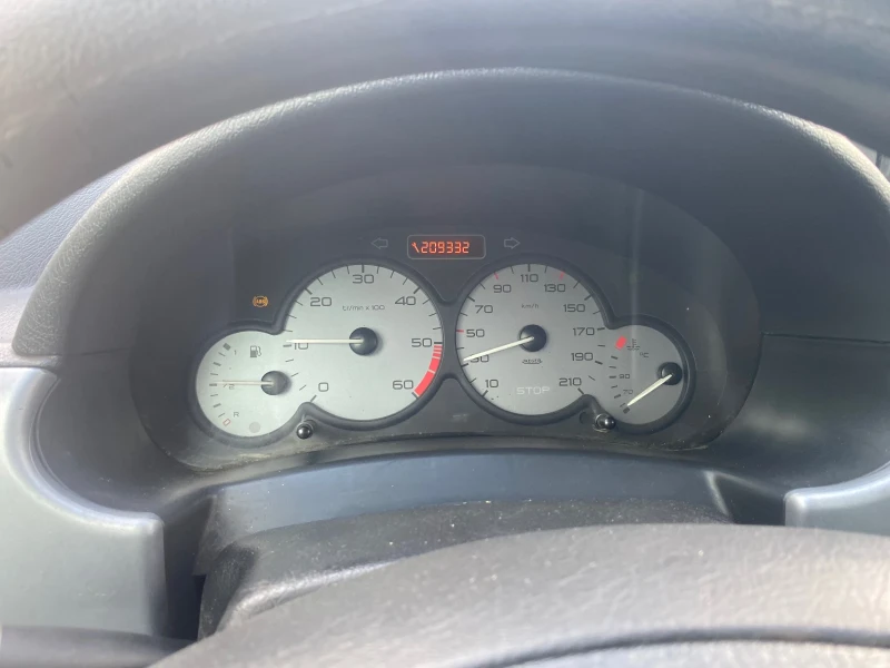 Peugeot Partner, снимка 6 - Автомобили и джипове - 53448183