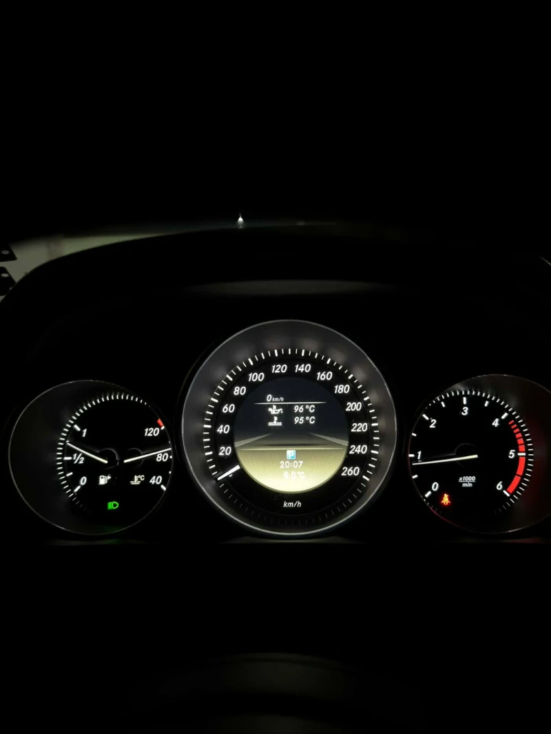 Mercedes-Benz C 200, снимка 14 - Автомобили и джипове - 53479222