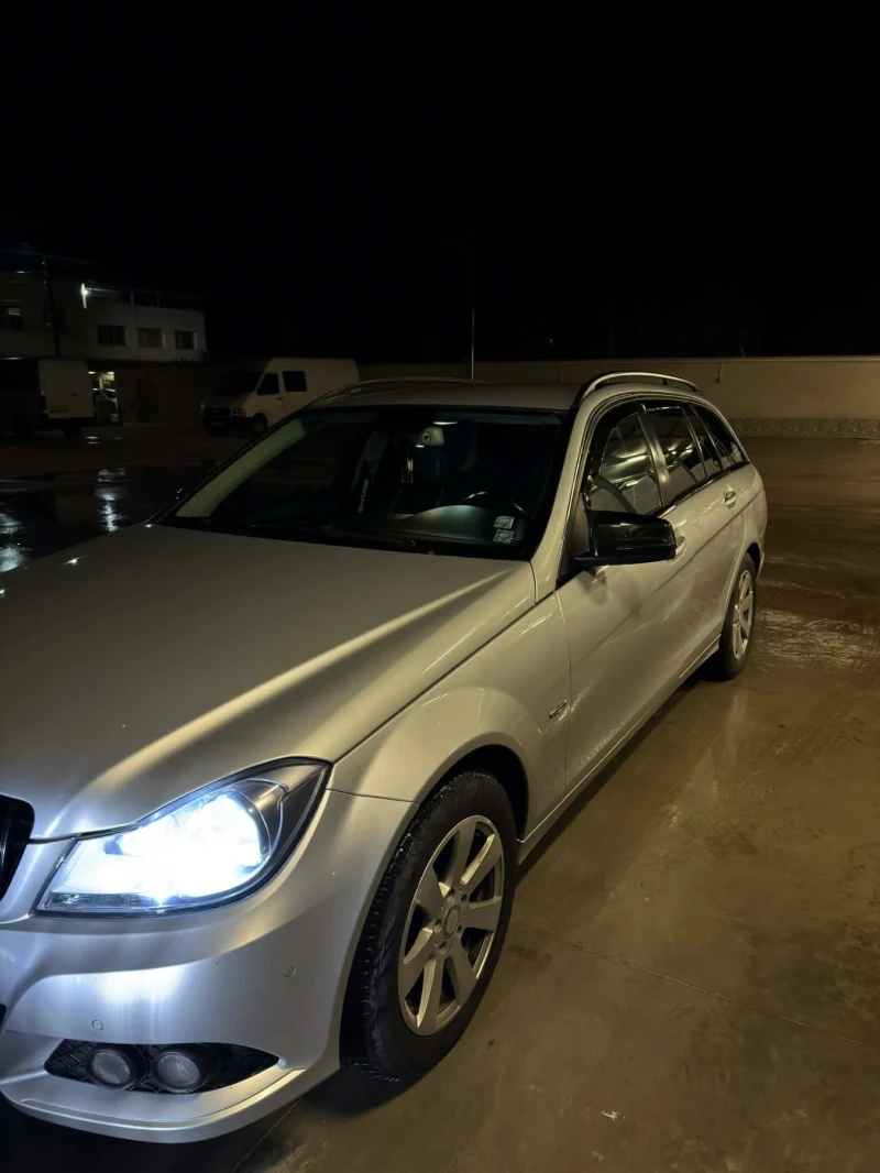 Mercedes-Benz C 200, снимка 4 - Автомобили и джипове - 53479222