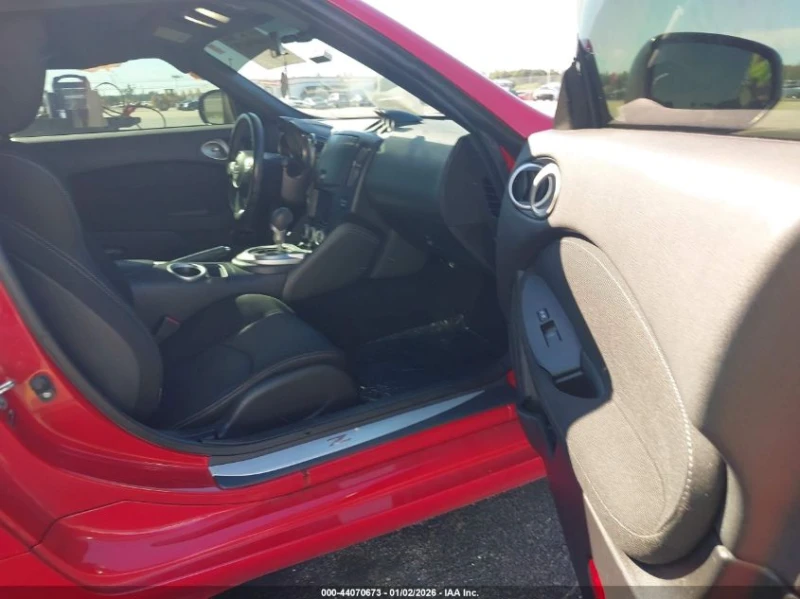 Nissan 370Z * Възможност за Лизинг* , снимка 5 - Автомобили и джипове - 53502128