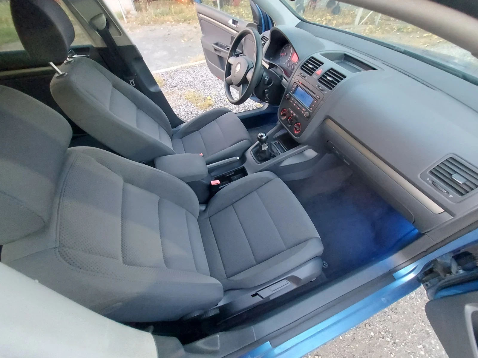 VW Golf 1.6  | Mobile.bg — изображение 12