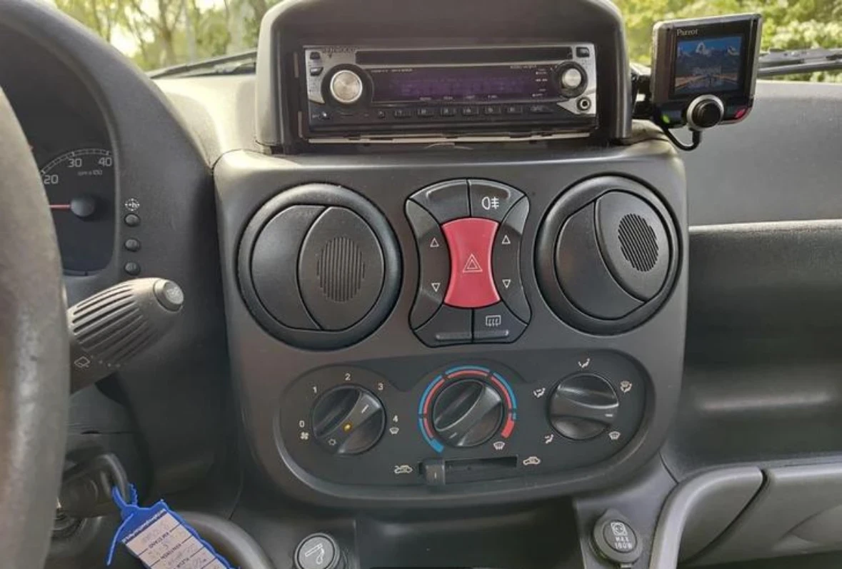 Fiat Doblo Фиат Добло 1.9JTD КЛИМАТИК - изображение 7