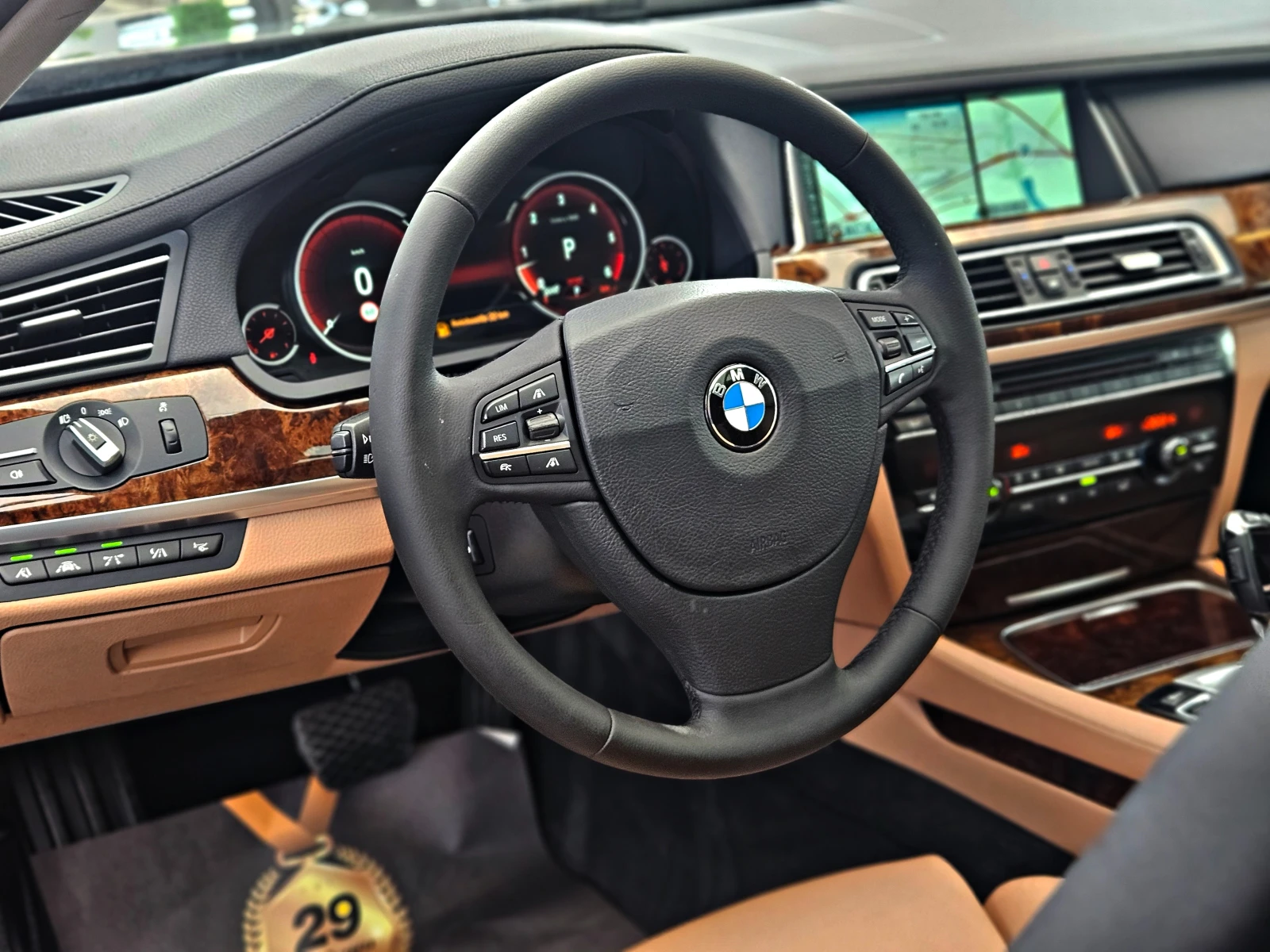 BMW 750 M/XD/GERMANY/HUD/DISTR/360CAM/NIGHT/МАСАЖ/ПОДГР/LI - изображение 10