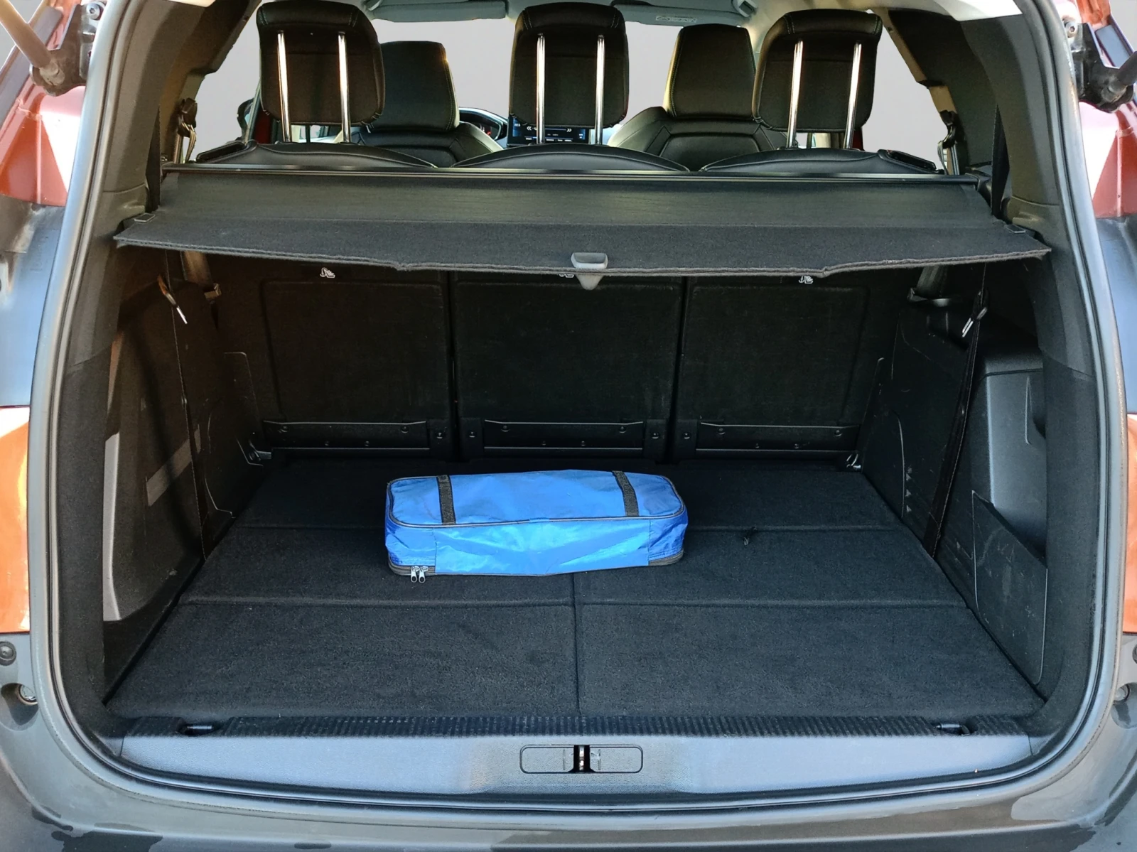 Peugeot 5008 New Line Up ALLURE 1.5 BlueHDi 130 S&S EAT8 EURO 6 - изображение 9