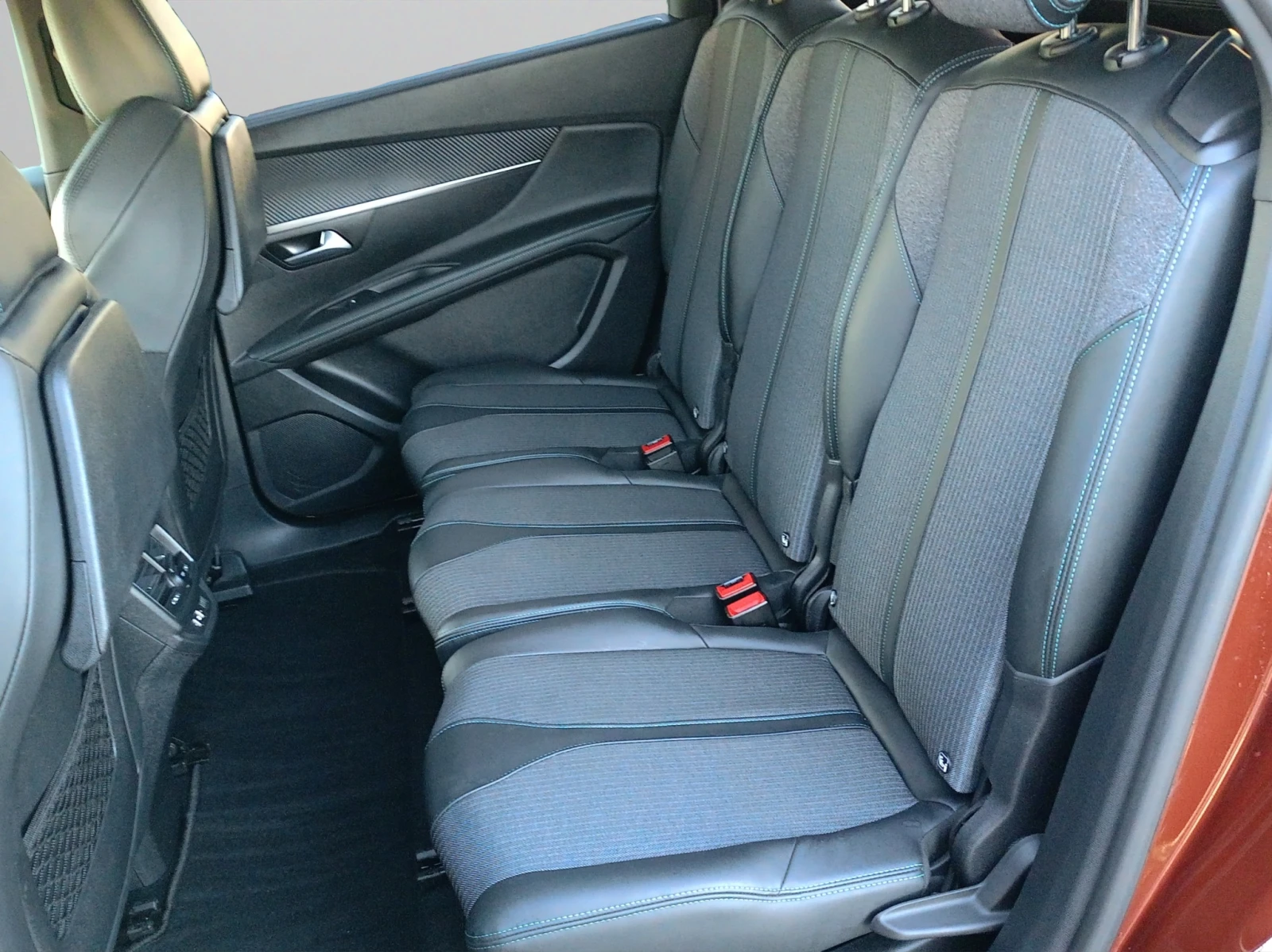 Peugeot 5008 New Line Up ALLURE 1.5 BlueHDi 130 S&S EAT8 EURO 6 | Mobile.bg   11