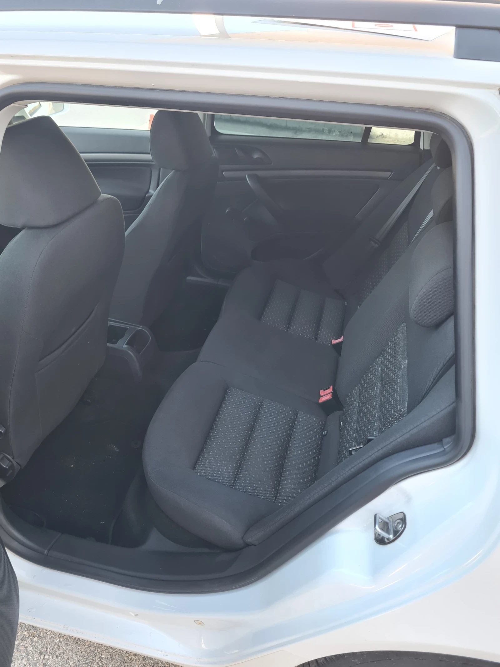 Skoda Octavia 1.6 TDI 105.. 2011. | Mobile.bg   4