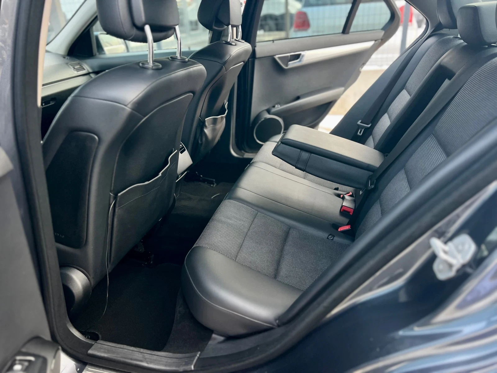 Mercedes-Benz C 220 C63 PACKAGE / ������ / AMG MENU / NAVI | Mobile.bg � ����������� 12
