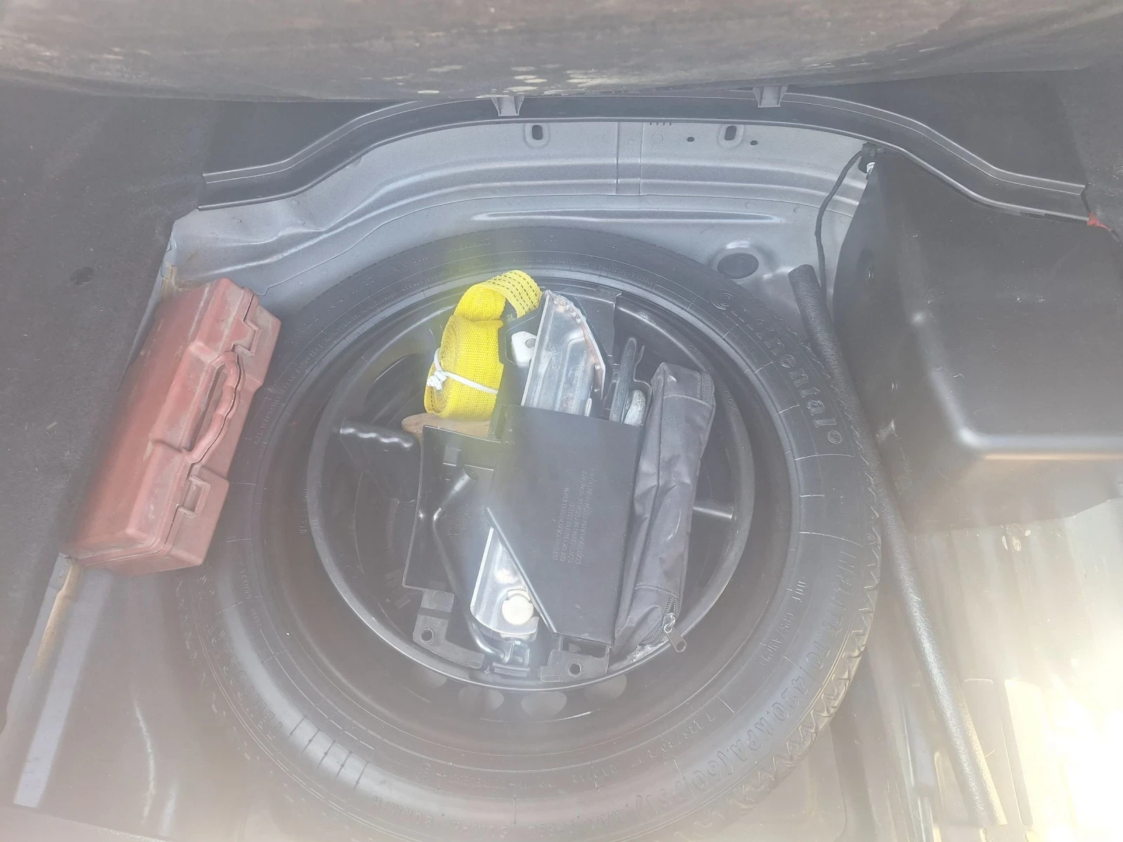 Mercedes-Benz C 300 AMG, Harman Kardon, Поръчкова, снимка 17 - Автомобили и джипове - 53644526