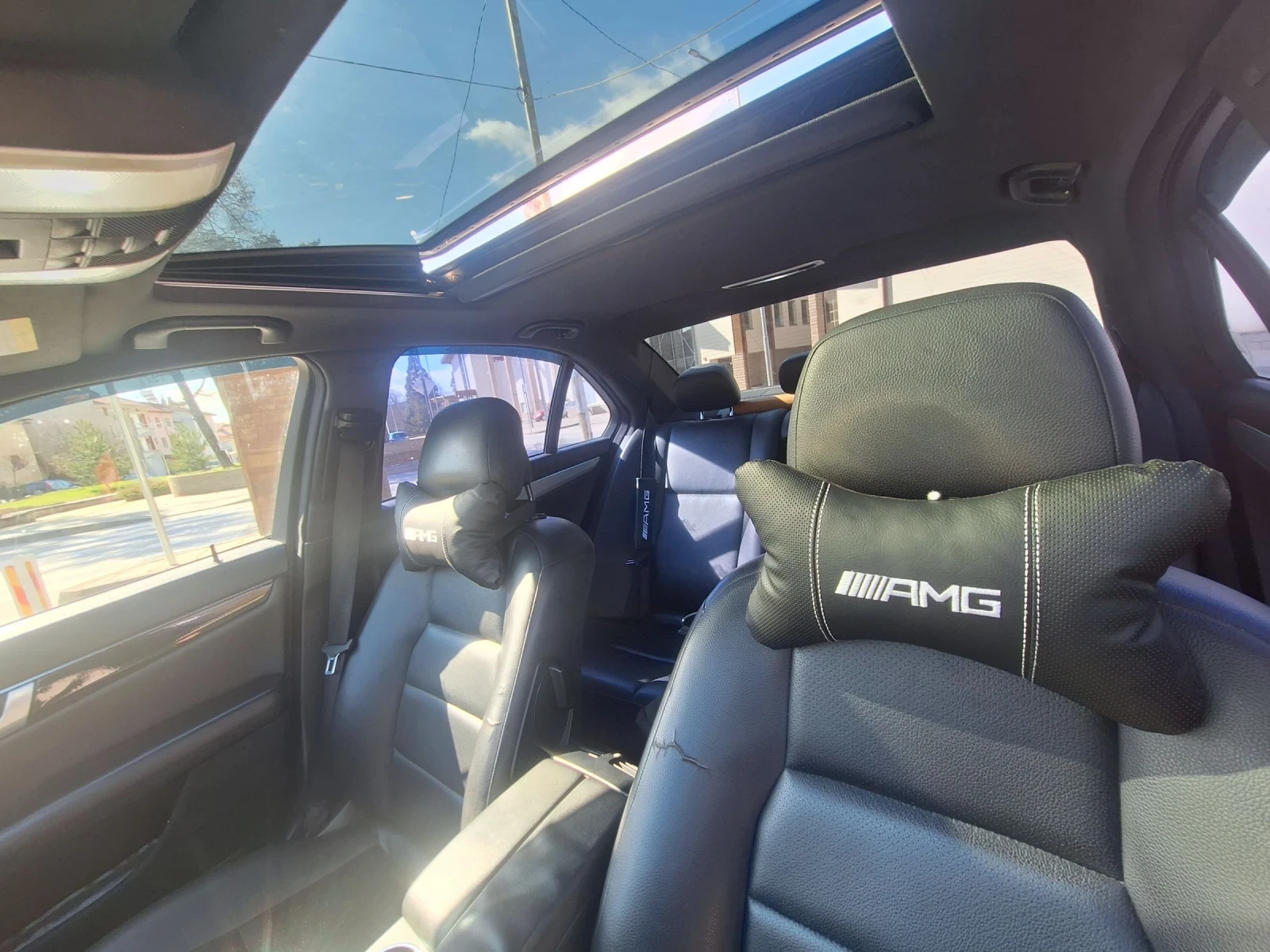 Mercedes-Benz C 300 AMG  - изображение 10