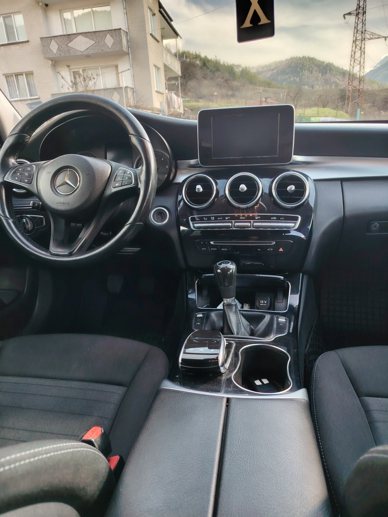 Mercedes-Benz C 180, снимка 17 - Автомобили и джипове - 54229879