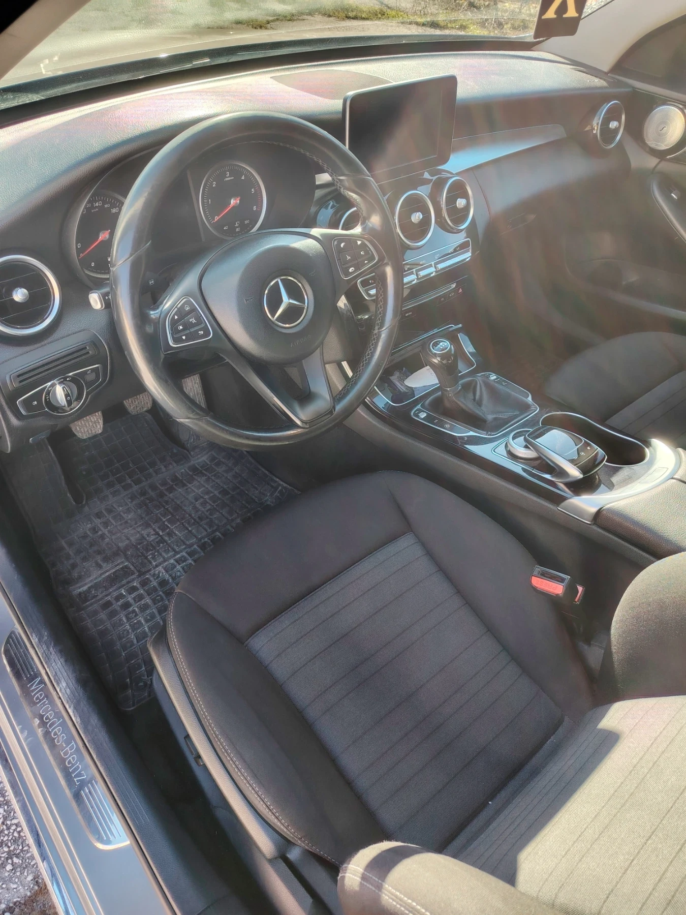 Mercedes-Benz C 180, снимка 11 - Автомобили и джипове - 54229879