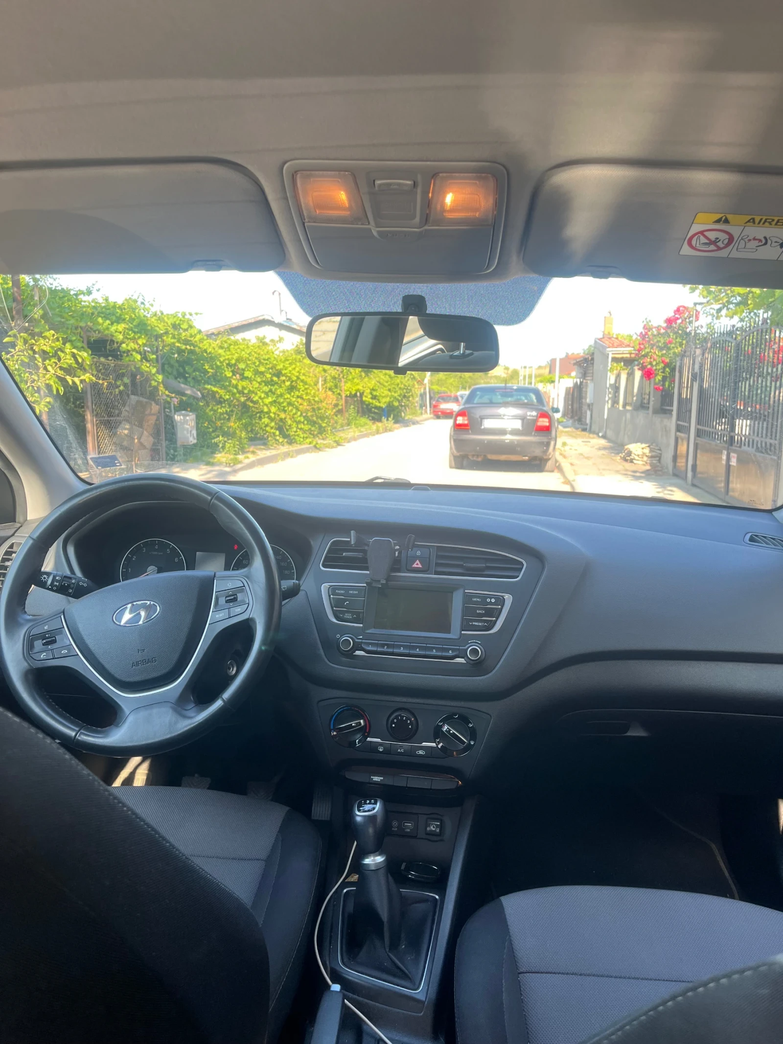 Hyundai I20, снимка 7 - Автомобили и джипове - 54981840