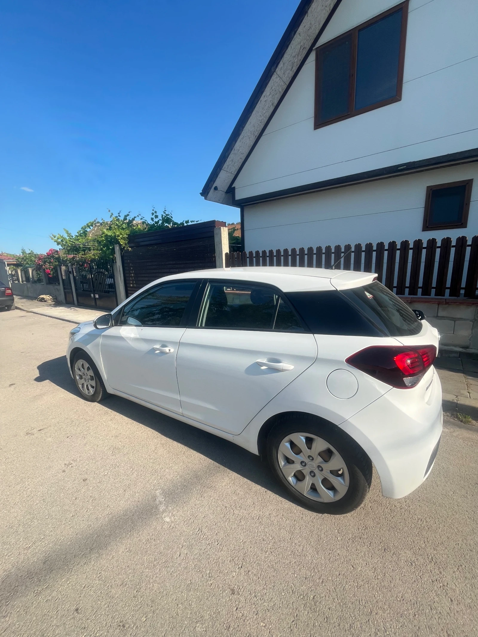 Hyundai I20, снимка 3 - Автомобили и джипове - 54981840