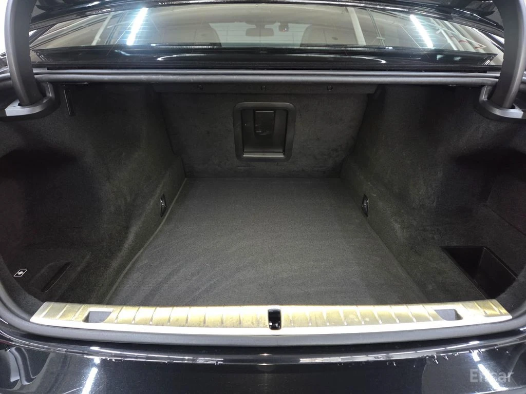 BMW 740 M* SPORT* LASER* ОБДУХВАНЕ* ДИСТРОНИК* МАСАЖ* , снимка 16 - Автомобили и джипове - 54988095
