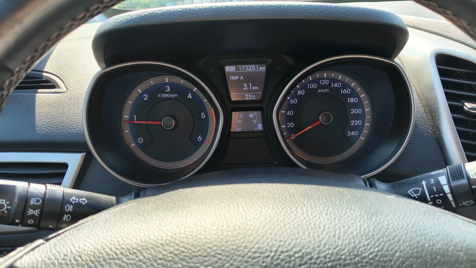 Hyundai I30 1.4 CRDi , снимка 17 - Автомобили и джипове - 55321584