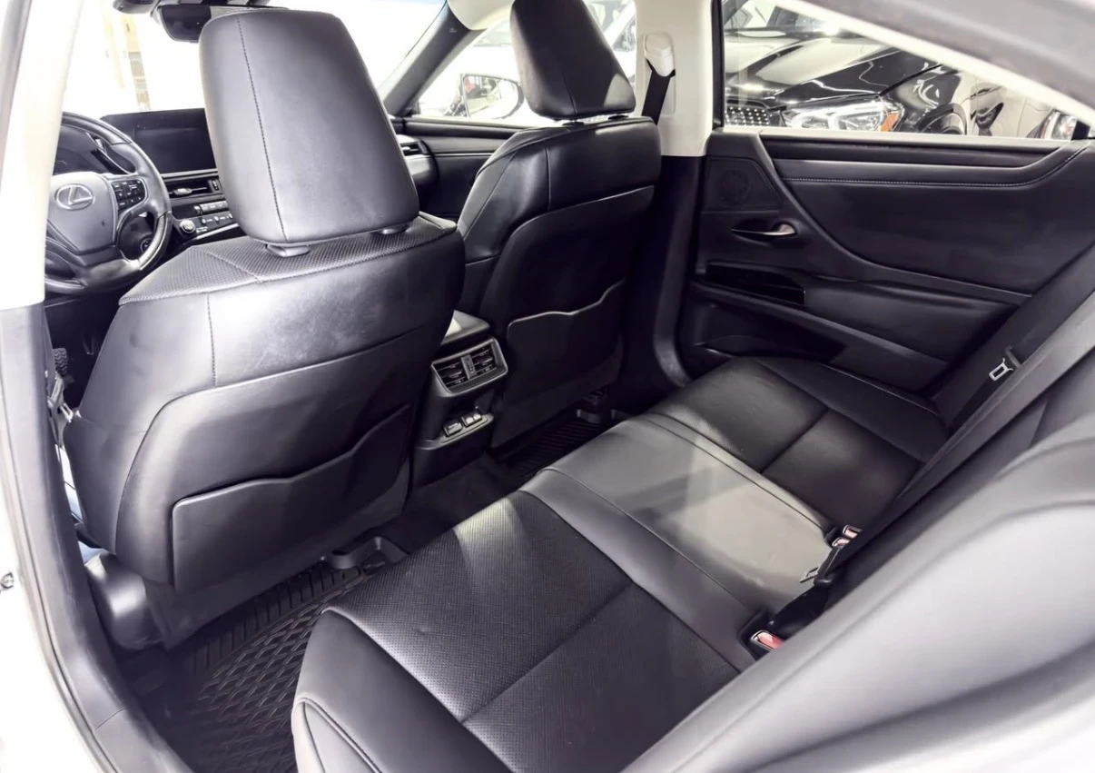 Lexus ES 300 HYBRID | ОБДУХВАНЕ | FACELIFT | HUD | 360 | CARFAX, снимка 12 - Автомобили и джипове - 55598853