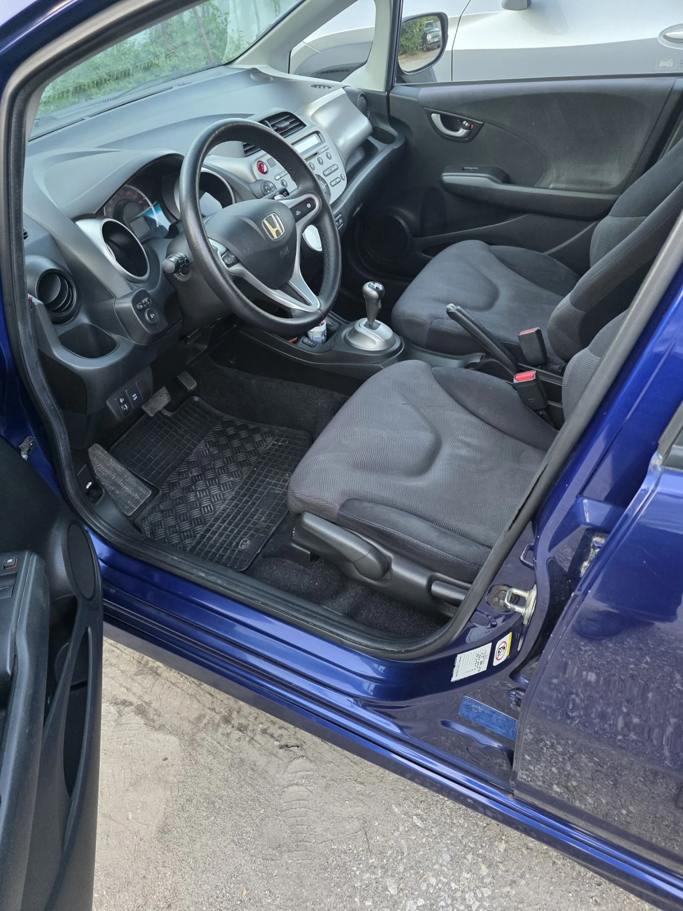 Honda Jazz i-VTEC, снимка 6 - Автомобили и джипове - 55994286