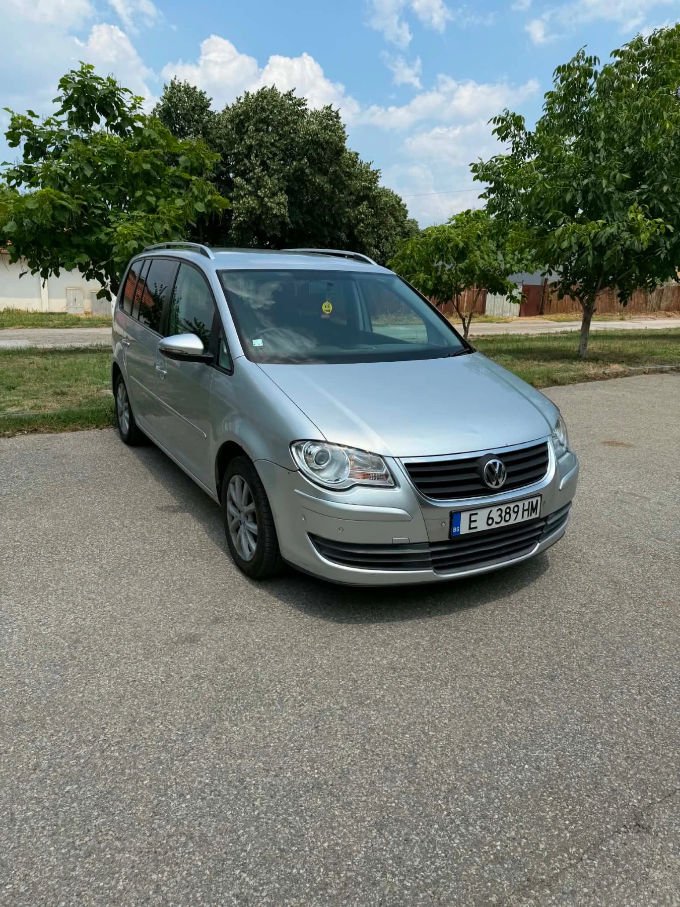 VW Touran Десен волан, снимка 6 - Автомобили и джипове - 56427283