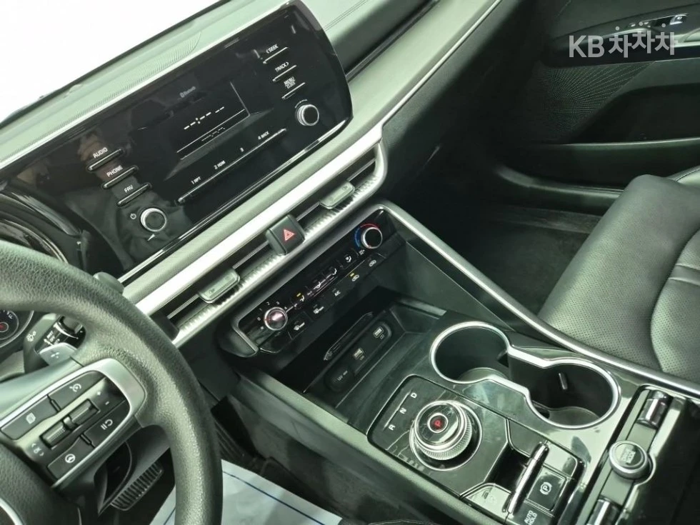 Kia K5 2.0 Бензин / Тренди, снимка 8 - Автомобили и джипове - 56482864