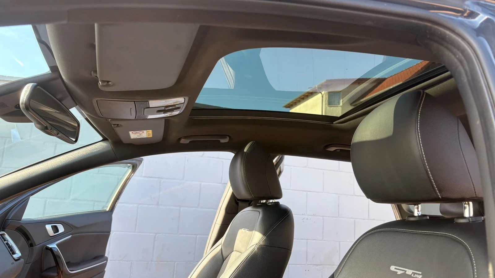 Kia Ceed 1.5 бензин GT-LINE, снимка 15 - Автомобили и джипове - 56615221
