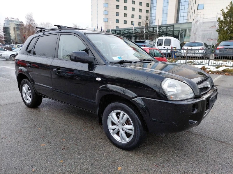 Hyundai Tucson 2,0i  ГАЗ/БЕНЗИН, снимка 1 - Автомобили и джипове - 39028551