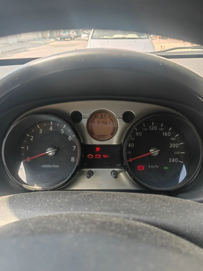 Nissan Qashqai, снимка 4 - Автомобили и джипове - 49346841