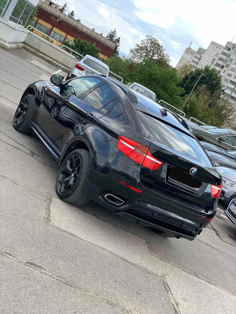 BMW X6 4.0d РЕГИСТРИРАН 8 скорости 5 местен М-перформърс, снимка 4 - Автомобили и джипове - 52630540