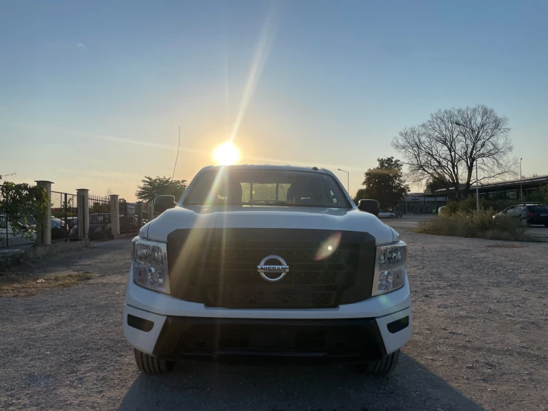 Nissan Titan crew cab V8 5.6L, снимка 5 - Автомобили и джипове - 52182083