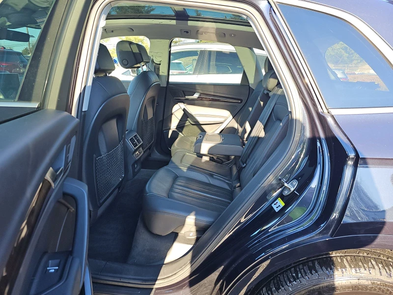 Audi Q5 Premium Plus, снимка 13 - Автомобили и джипове - 53433538