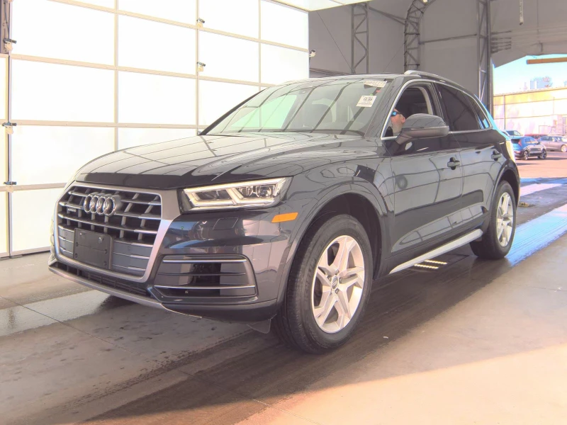 Audi Q5 Premium Plus, снимка 3 - Автомобили и джипове - 53433538