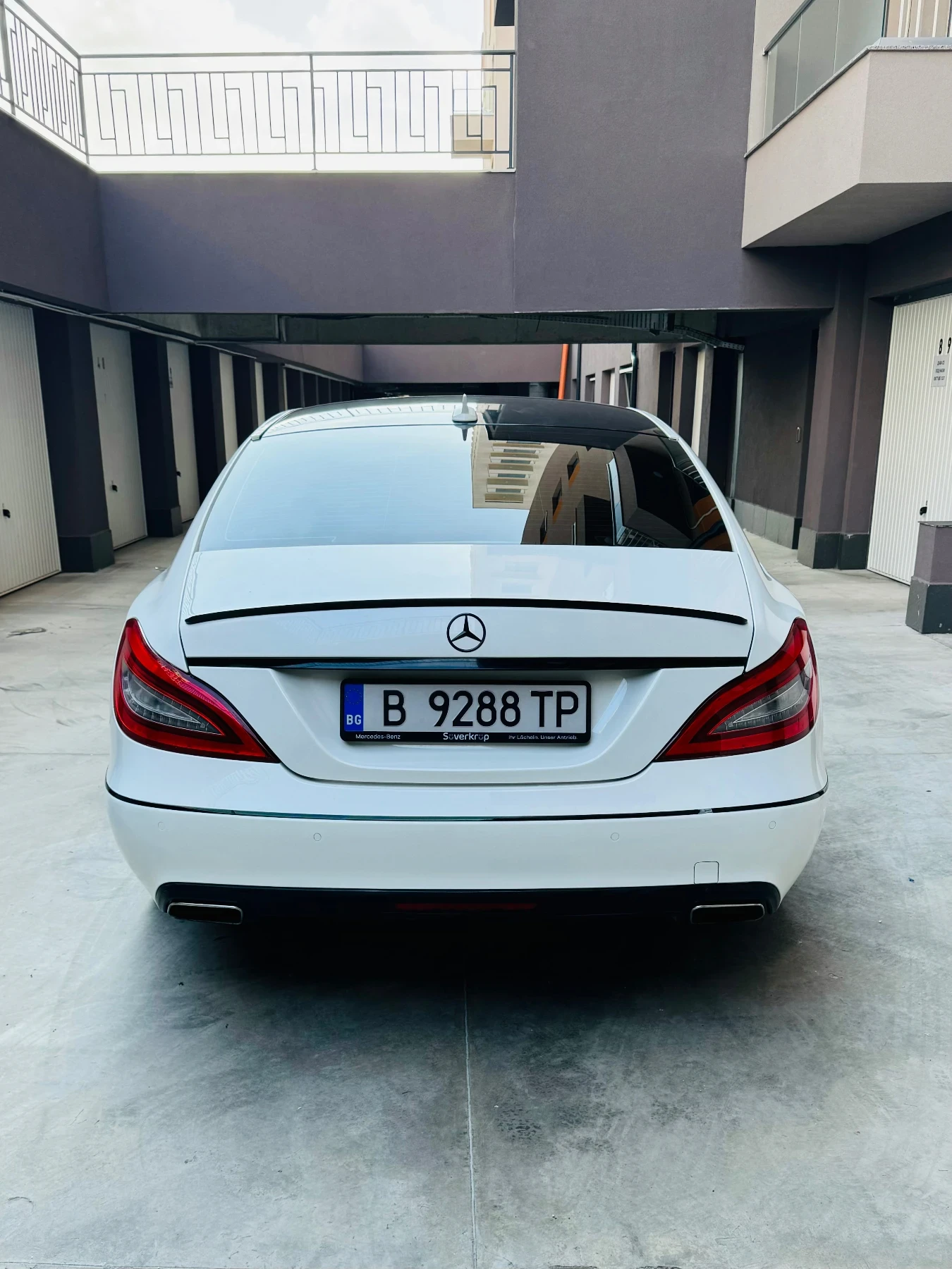 Mercedes-Benz CLS 350 White & black edition - изображение 5