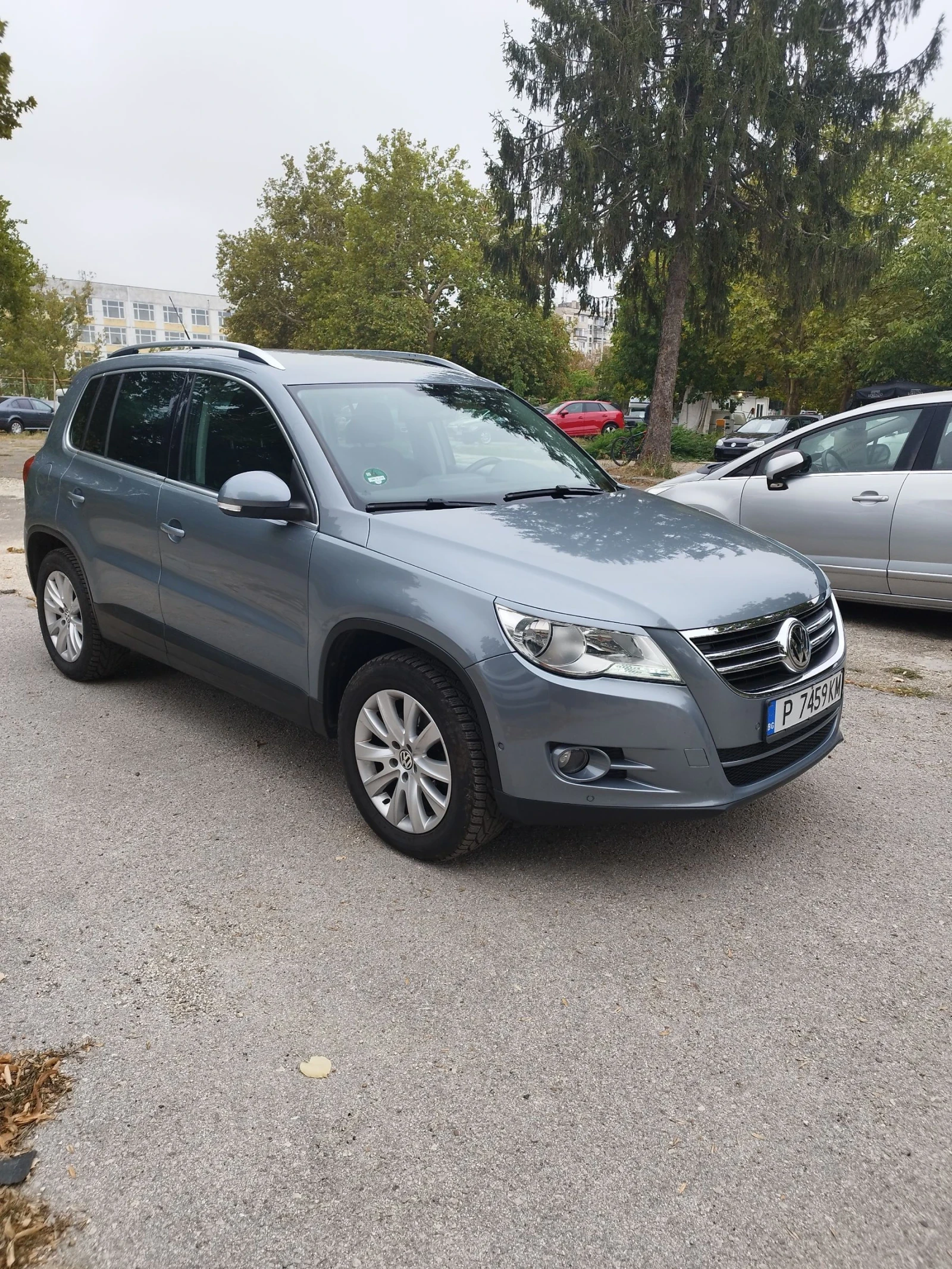 VW Tiguan - [1] 