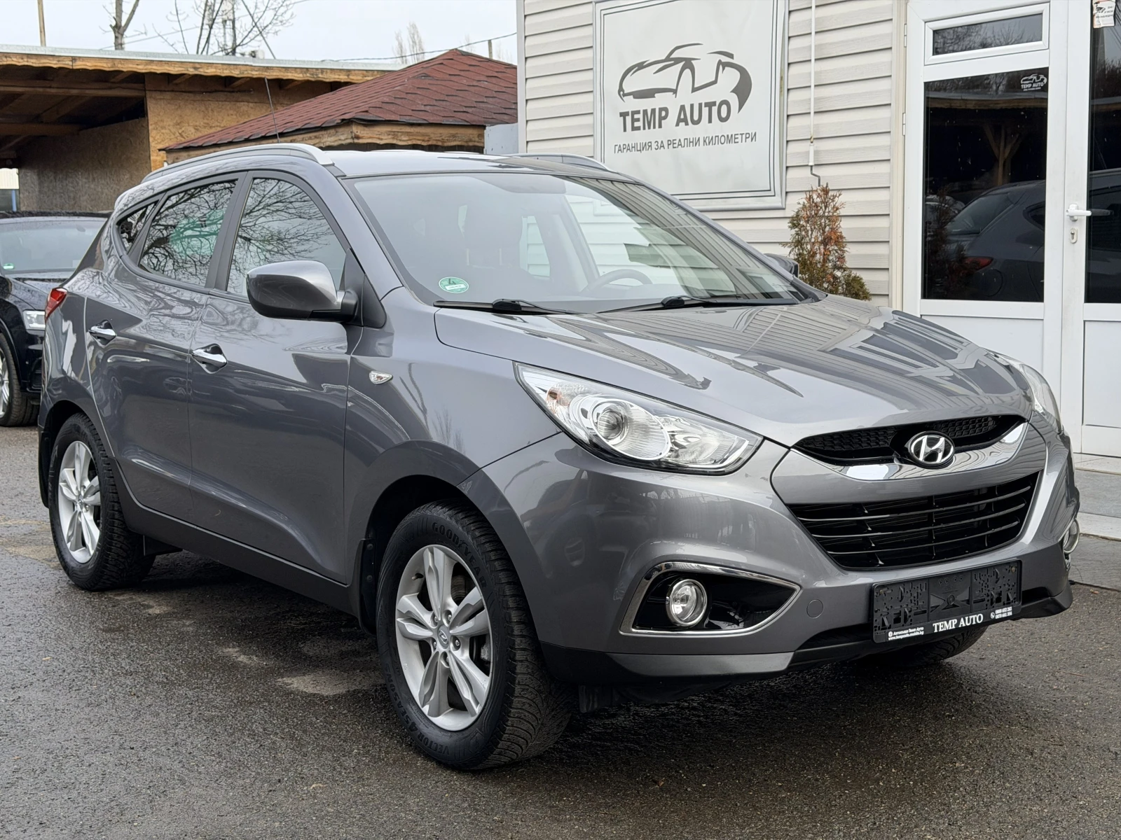 Hyundai IX35 2.0i-163к.с.* 4x4* С ПЪЛНА СЕРВИЗНА ИСТОРИЯ Hyunda - изображение 3