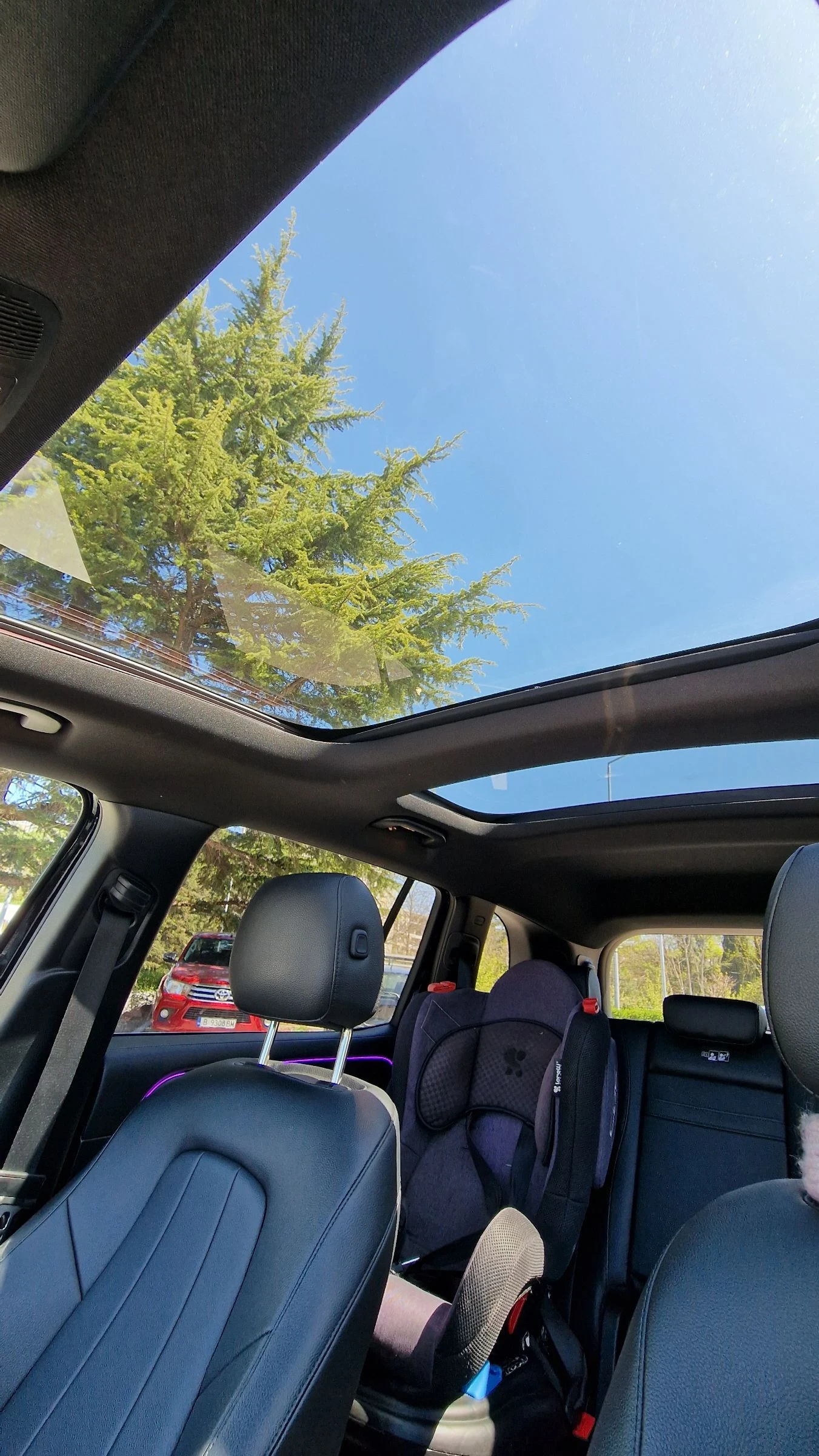 Mercedes-Benz GLB, снимка 14 - Автомобили и джипове - 53894512