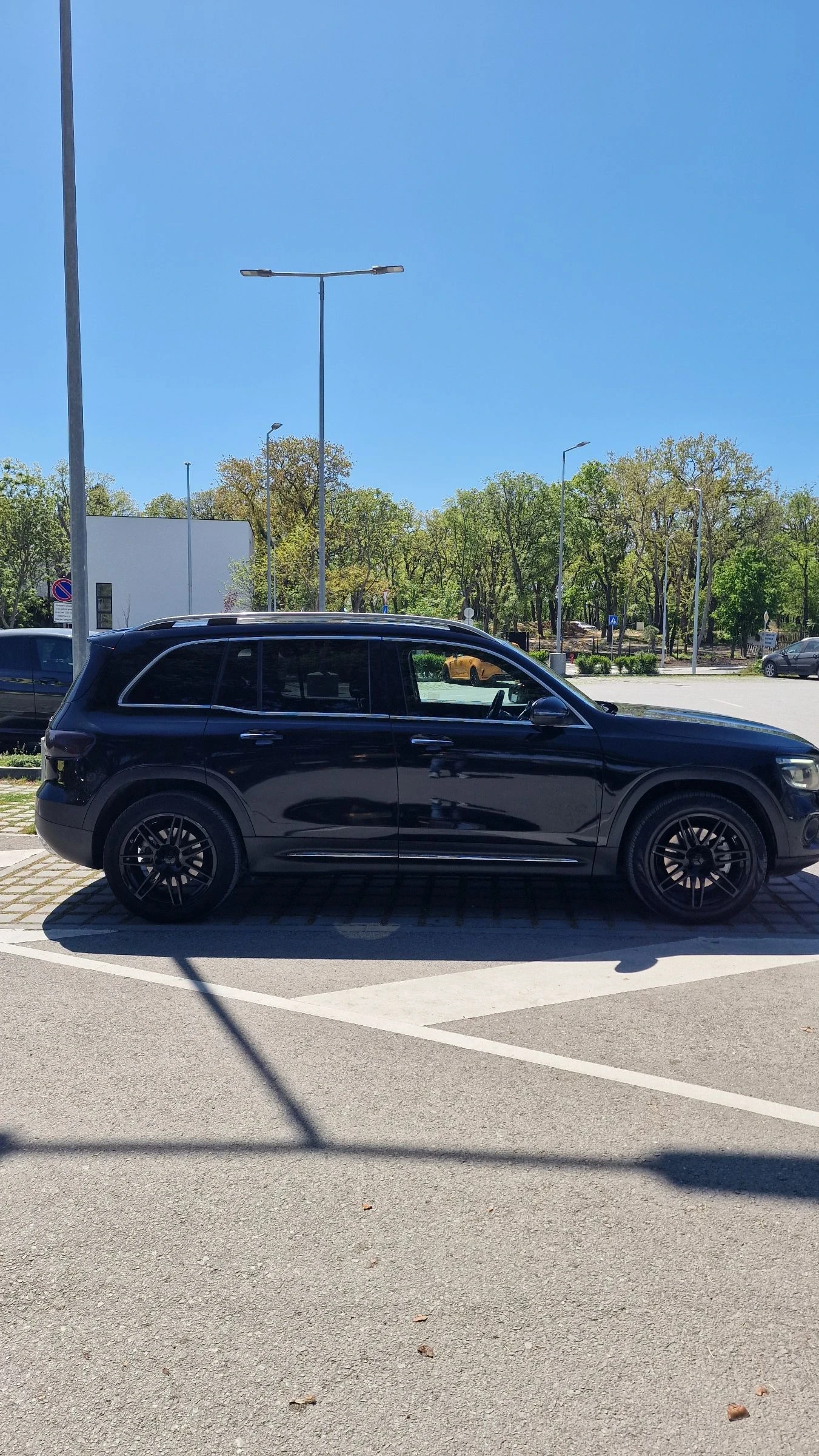 Mercedes-Benz GLB, снимка 3 - Автомобили и джипове - 53894512