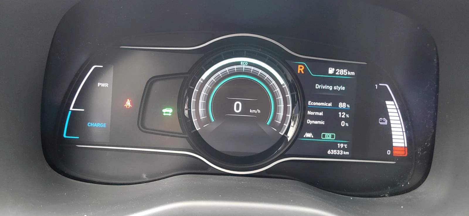 Hyundai Kona TREND, снимка 5 - Автомобили и джипове - 54036314