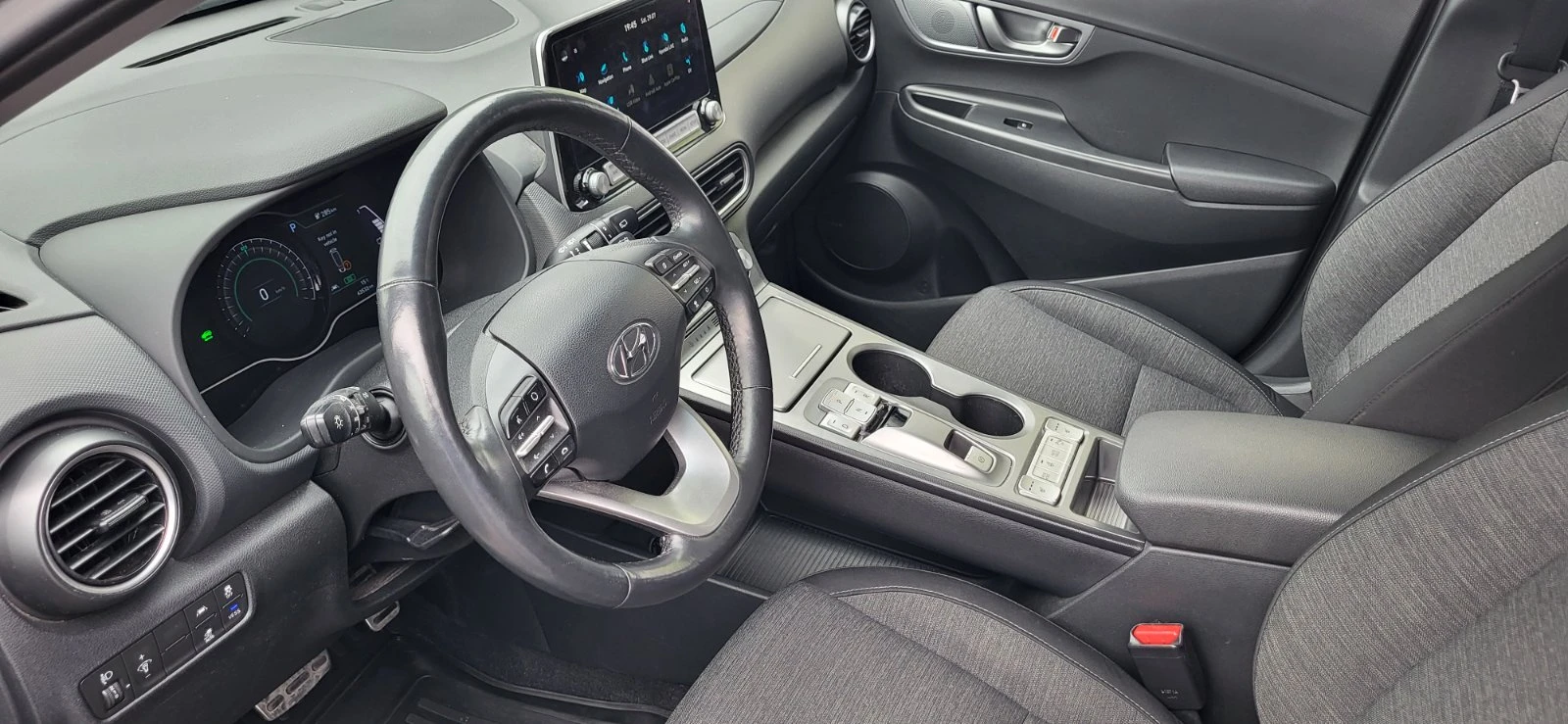 Hyundai Kona TREND, снимка 10 - Автомобили и джипове - 54036314