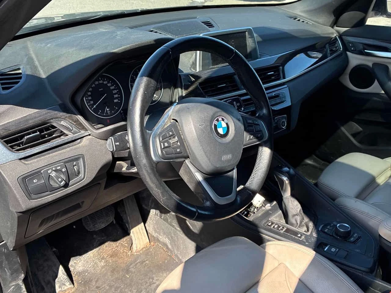 BMW X1 xDrive28i/ПАНОРАМА/ПРЕДСТАВИТЕЛСТВО НА BMW, снимка 7 - Автомобили и джипове - 54164079