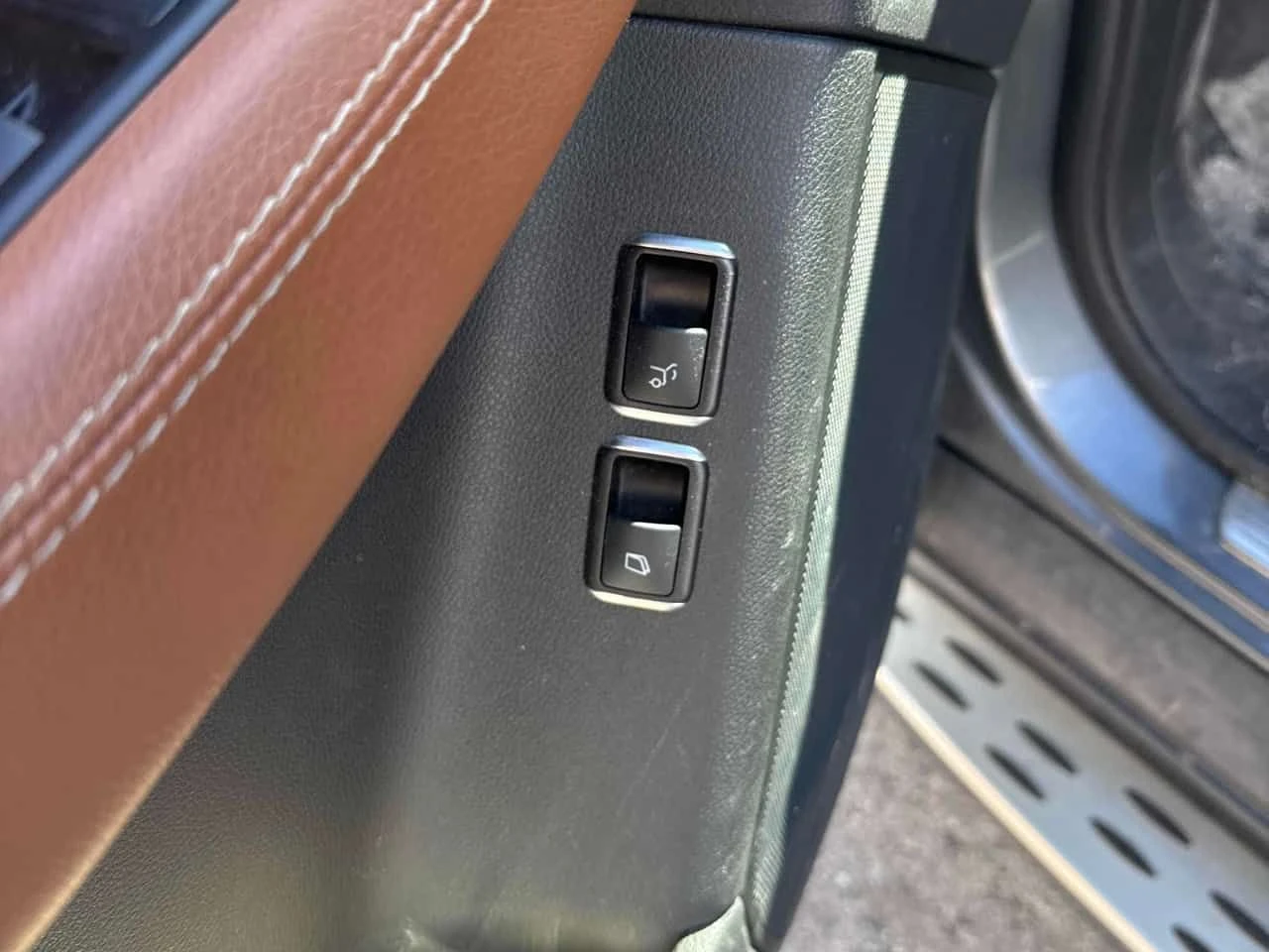 Mercedes-Benz GLS 450 ПОДГРЕВИ * ПАНО * KEYLESS * 360 * CARFAX, снимка 13 - Автомобили и джипове - 54647796
