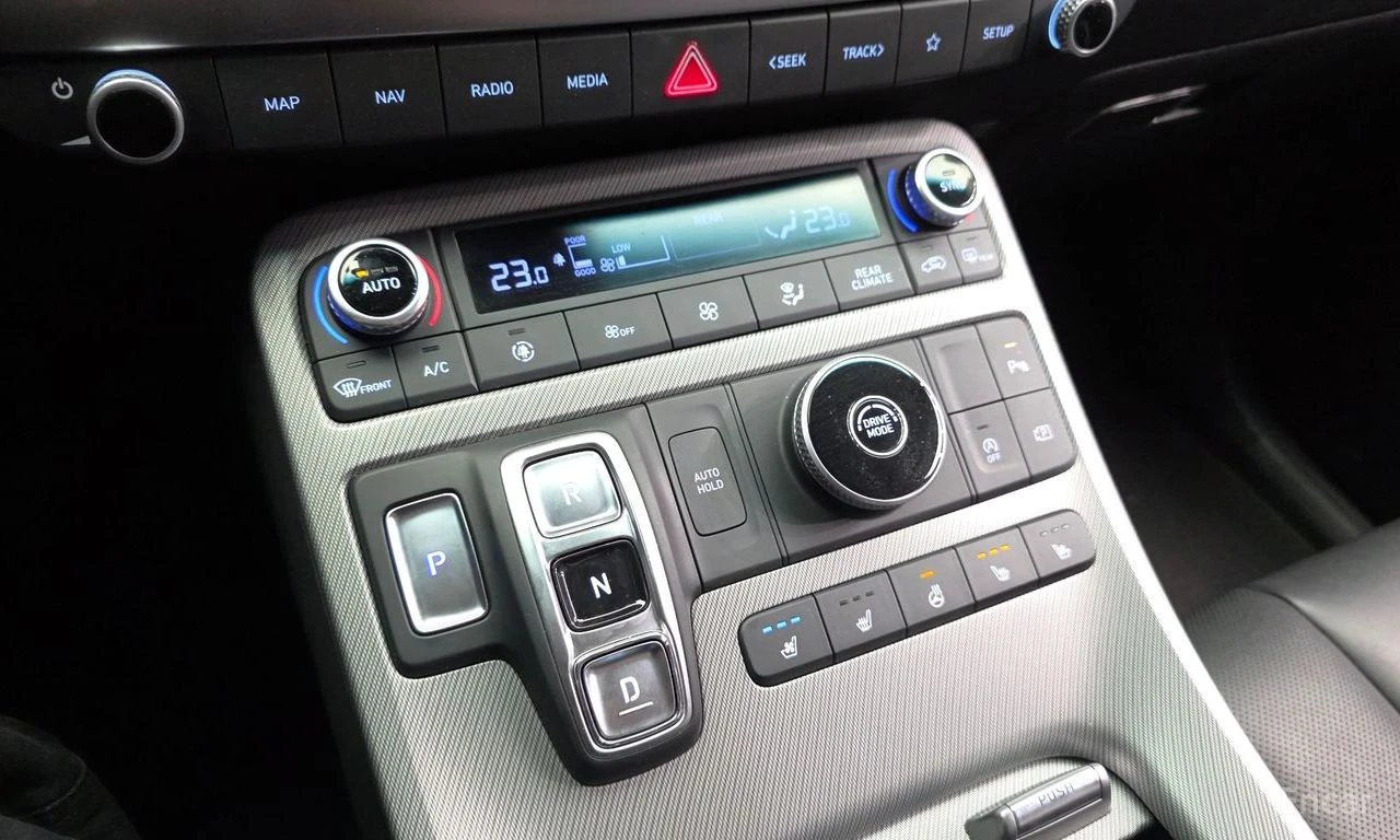 Hyundai Palisade 3.8* EXCLUSIVE* ПОДГРЕВ* ОБДУХВАНЕ* ДИСТРОНИК* 360, снимка 9 - Автомобили и джипове - 54973009