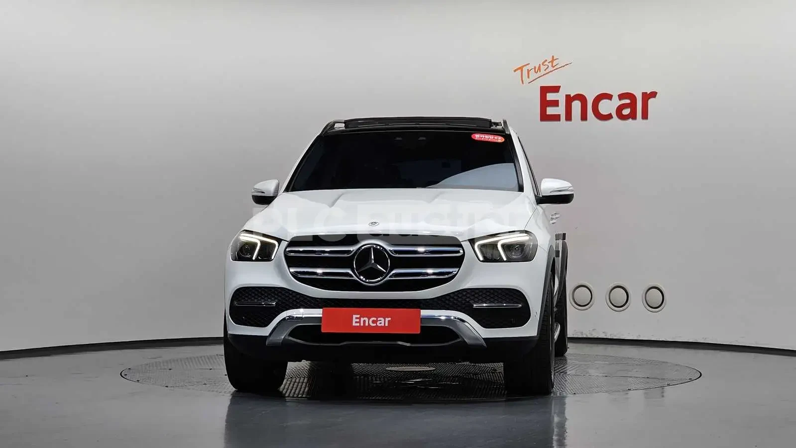 Mercedes-Benz GLE 300 ДИСТРОНИК * ОБДУХВАНЕ * HEAD-UP * PANO, снимка 3 - Автомобили и джипове - 54997307