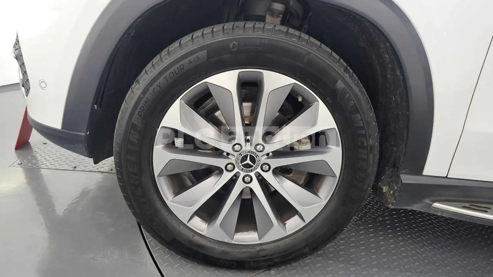 Mercedes-Benz GLE 300 ДИСТРОНИК * ОБДУХВАНЕ * HEAD-UP * PANO, снимка 5 - Автомобили и джипове - 54997307