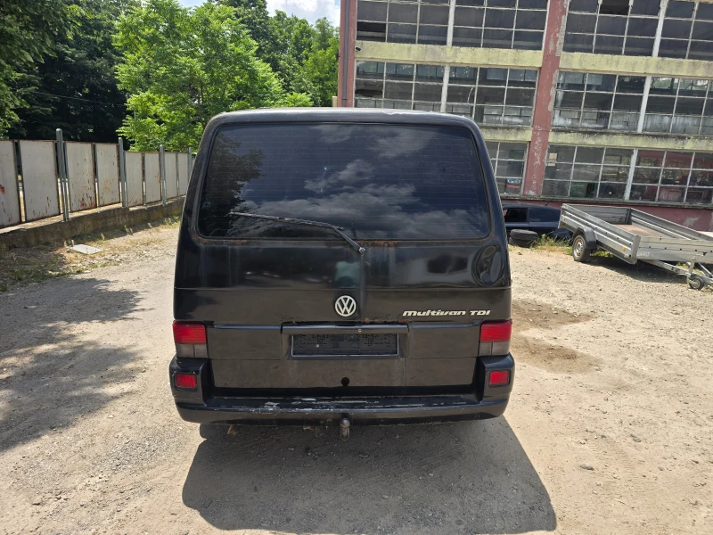 VW T4 2.5  TDI MULTIVAN, снимка 13 - Бусове и автобуси - 50653687