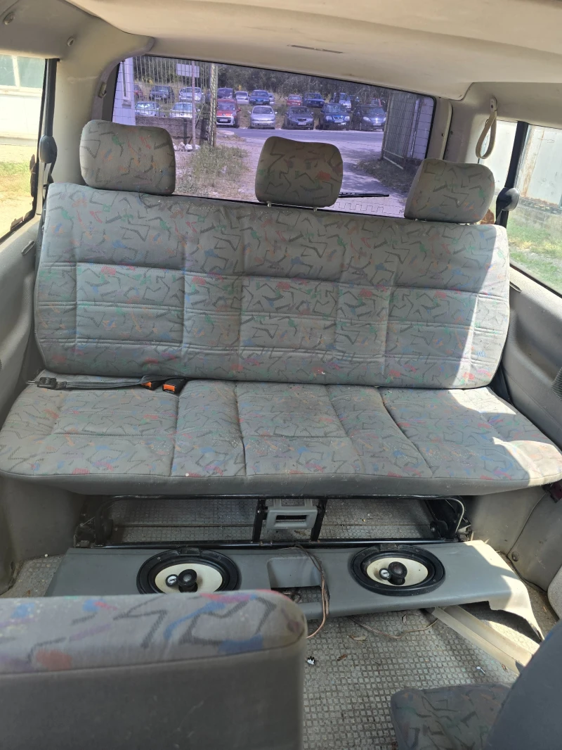 VW T4 2.5  TDI MULTIVAN, снимка 6 - Бусове и автобуси - 50653687