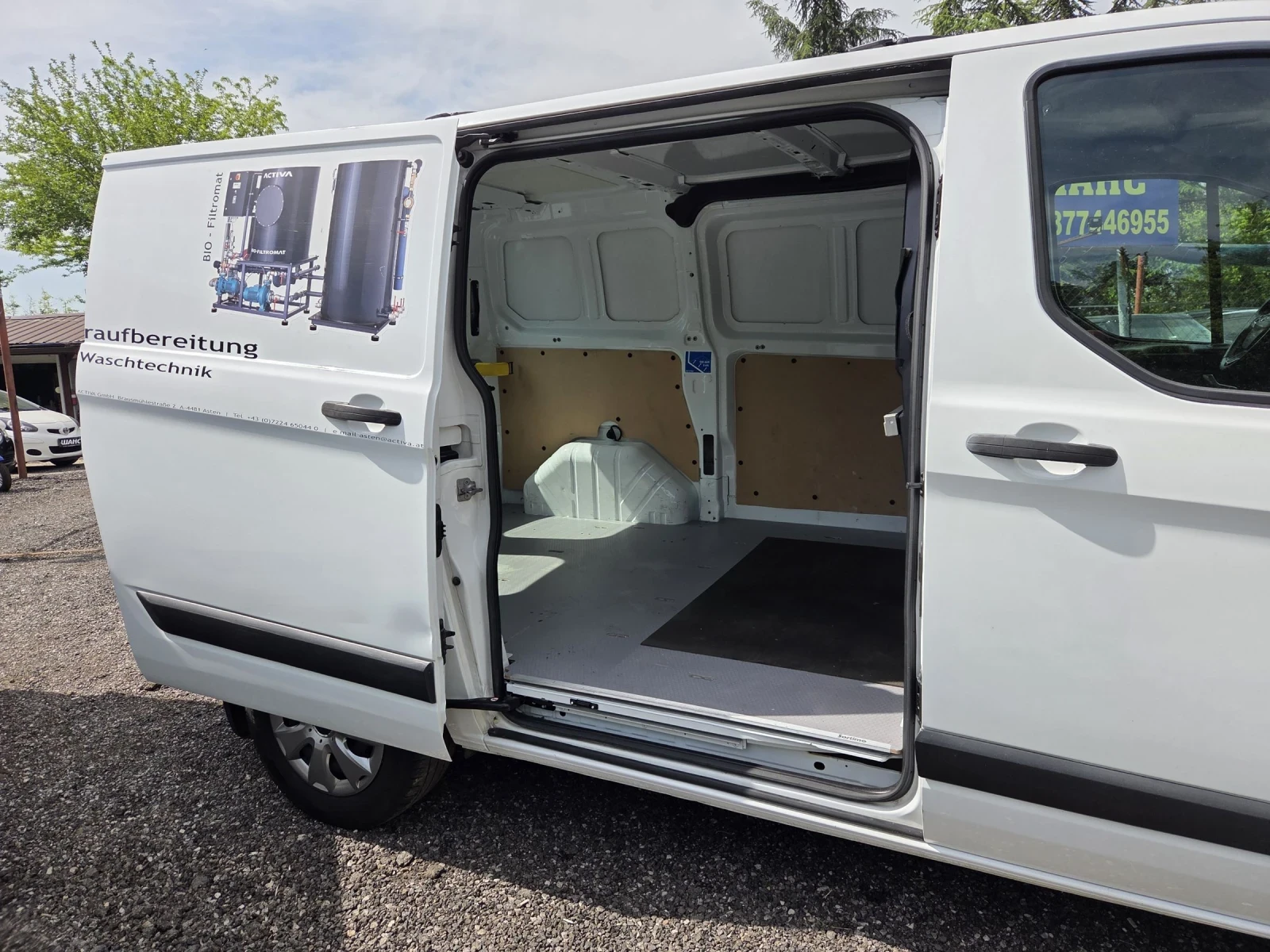 Ford Transit Custom 2.0 tdci 130hp, снимка 7 - Бусове и автобуси - 54519852