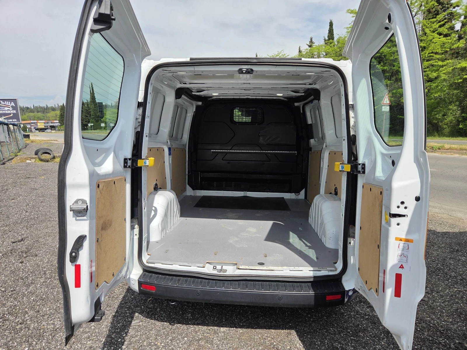 Ford Transit Custom 2.0 tdci 130hp, снимка 6 - Бусове и автобуси - 54519852
