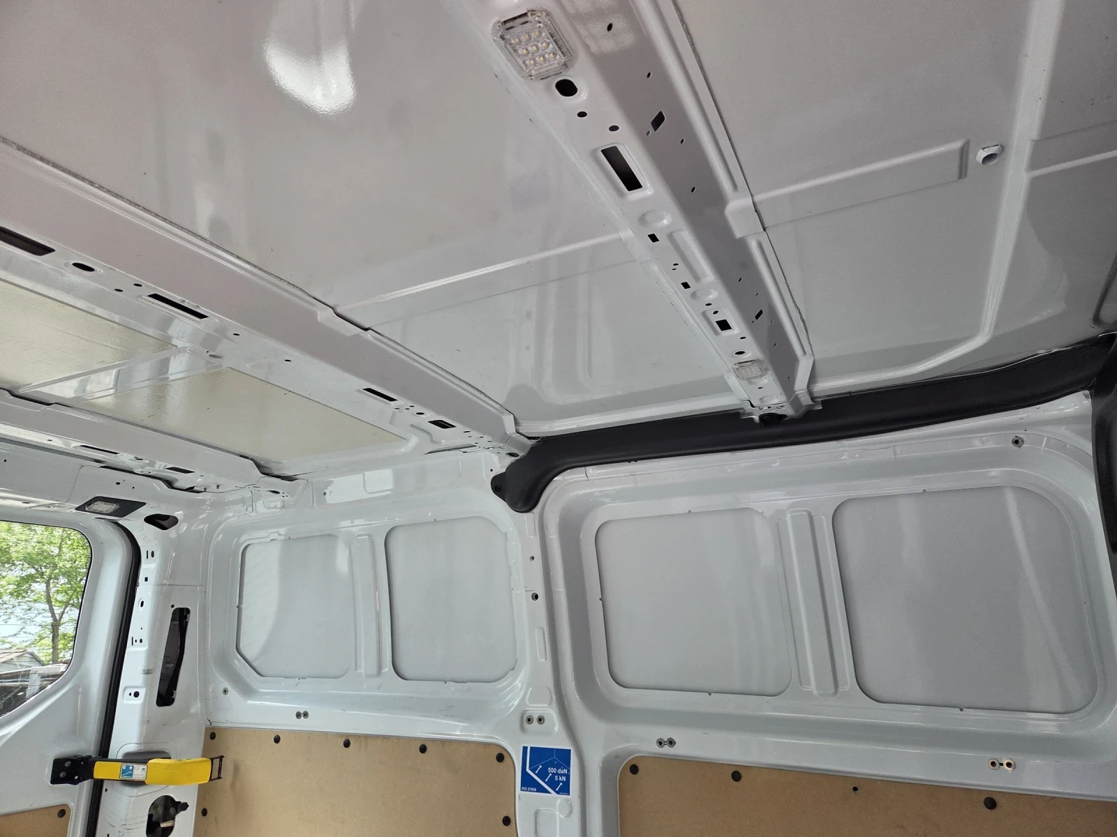 Ford Transit Custom 2.0 tdci 130hp, снимка 8 - Бусове и автобуси - 54519852