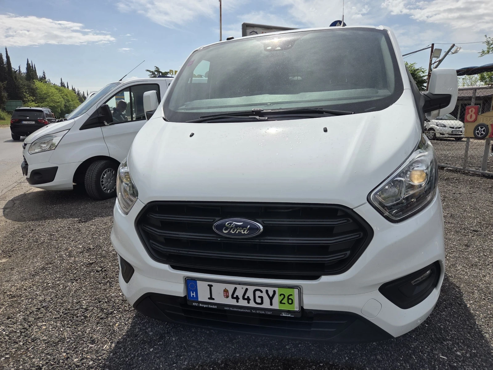 Ford Transit Custom 2.0 tdci 130hp, снимка 3 - Бусове и автобуси - 54519852