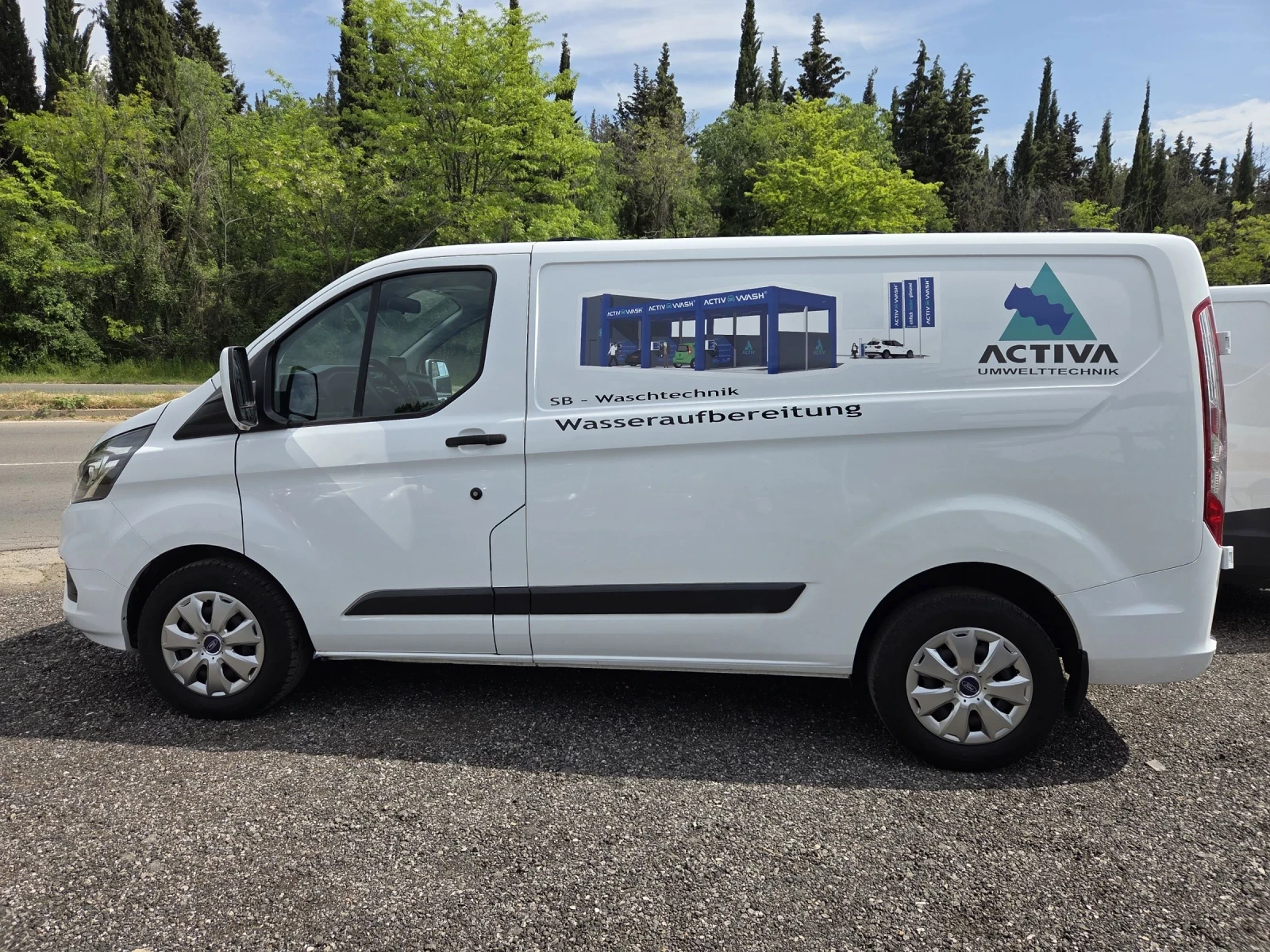 Ford Transit Custom 2.0 tdci 130hp, снимка 11 - Бусове и автобуси - 54519852